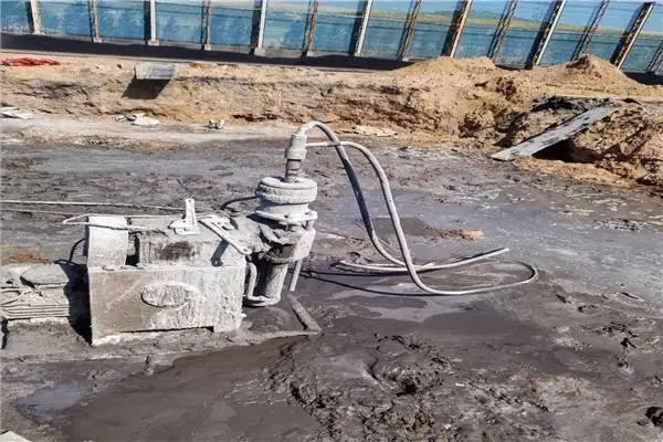 军垦路街道水泡基础注浆加固